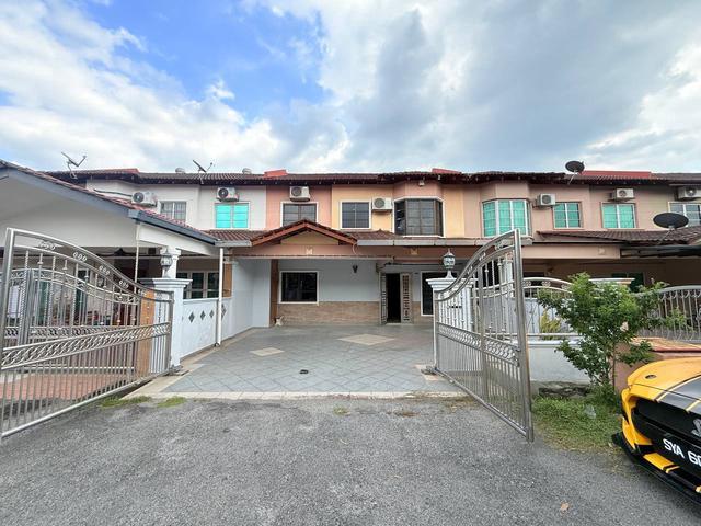 Double Storey Super Link Terrace Sunway Semenyih Fully Furnish