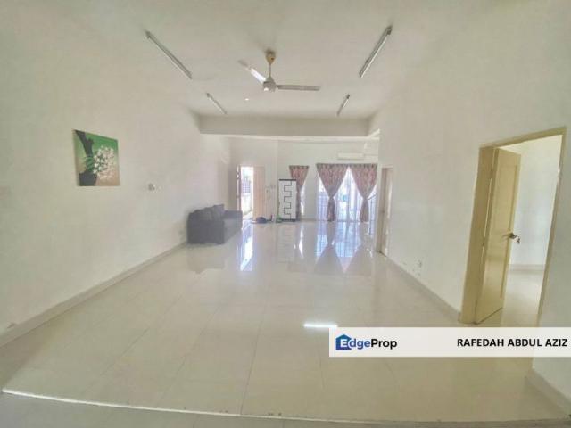Double Storey Superlink Arabella D'Kayangan Seksyen 13 Shah Alam