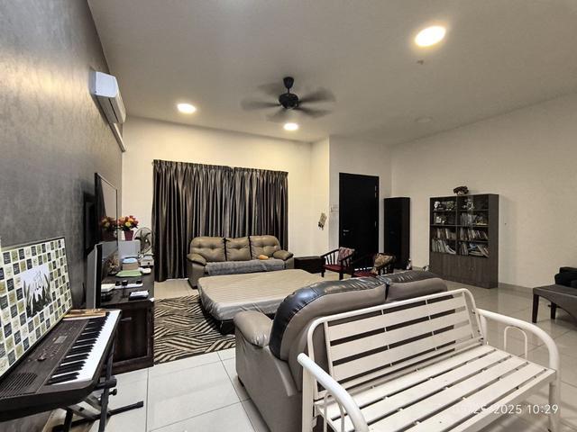 Double Storey Superlink Bandar Puteri Bangi 4R4B Freehold