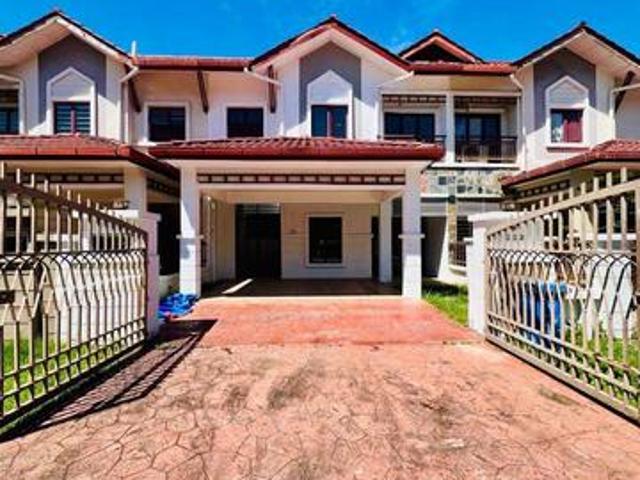 Double Storey Superlink DKayangan Seksyen 13 Shah Alam