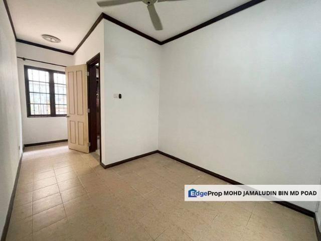 Double Storey Superlink Jalan Adang, Seksyen U8 Bukit Jelutong, Shah Alam