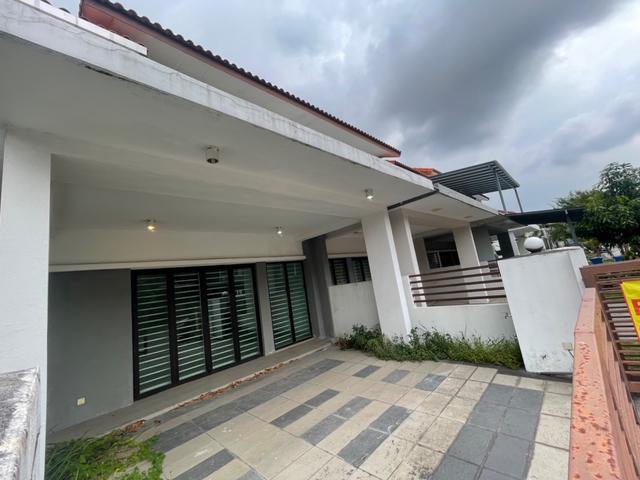 Double Storey Superlink PENTAS 2 Alam Impian
