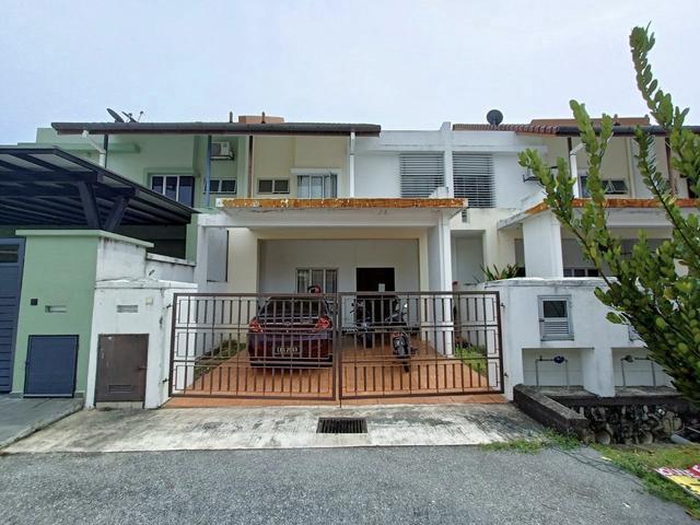 Double Storey Superlink Puncak Bestari Puncak Alam Selangor