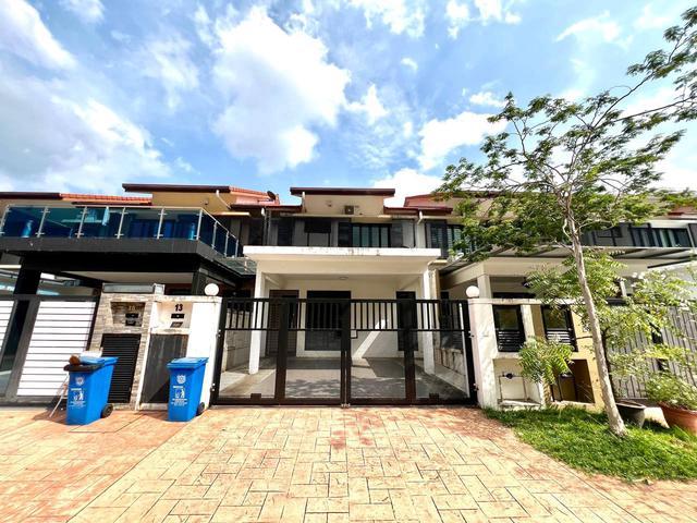 Double Storey Superlinked House Tari 2 Alam Impian Shah Alam