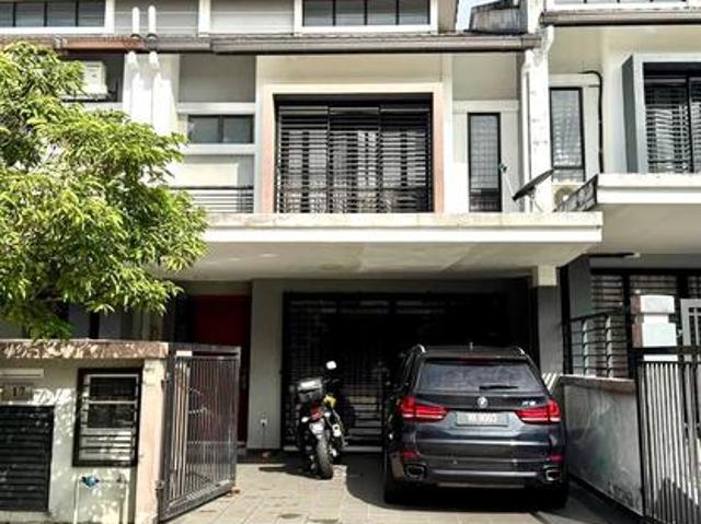 Double Storey Saffron Hills Denai Alam Seksyen U16 Shah Alam