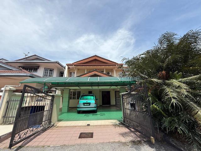 Double Storey Semi D Balakong Renovated Extended Huge Compound