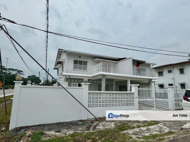 Double Storey Semi D Corner Taman Nong Chik