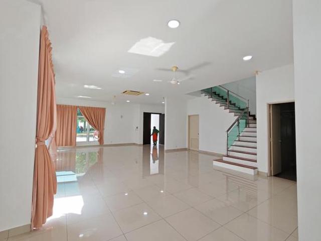 Double Storey Semi D Clover Garden Residence Cyberjaya Near MRT