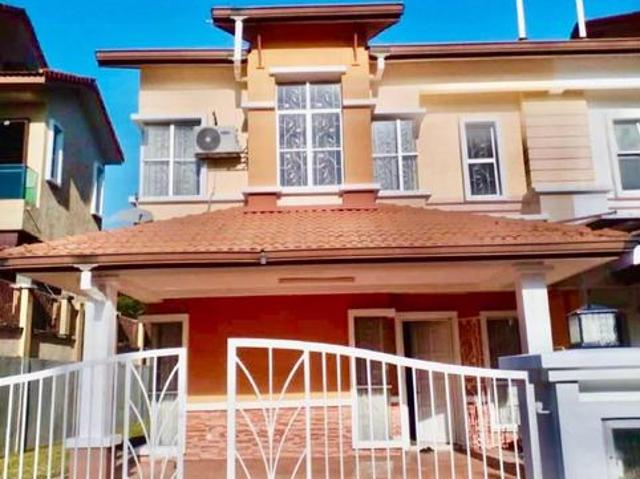 Double Storey Semi D House Impian Makmur Saujana Impian Kajang