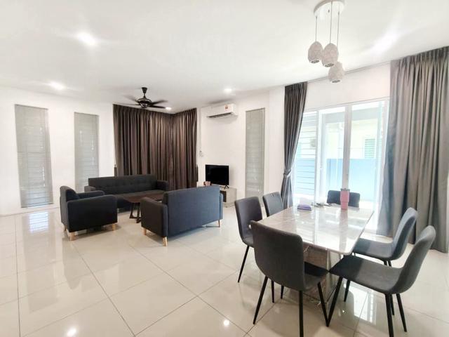 DOUBLE STOREY SEMI DETACHED At BUKIT BERANGAN RIA MUARA TUANG KUCHING