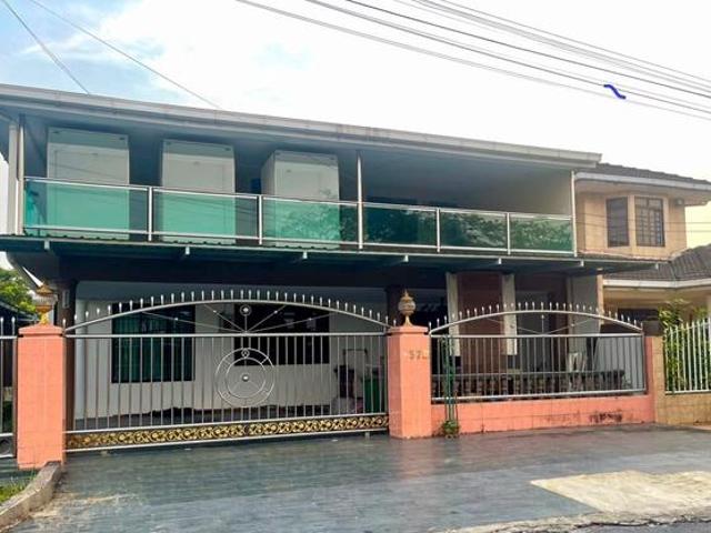 Double storey semi detached house At Jalan Song