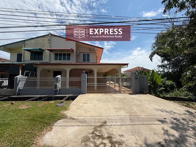 Double Storey Semi Detached House at Lutong Baru Miri