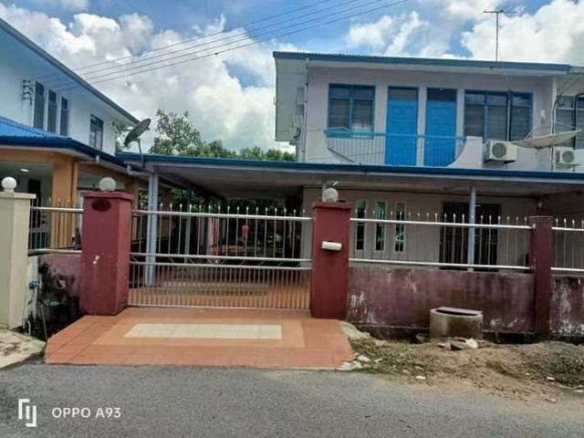 Double Storey Semi Detached House at Piasau Miri