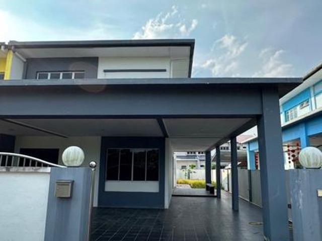 Double storey semi detached house Sebauh