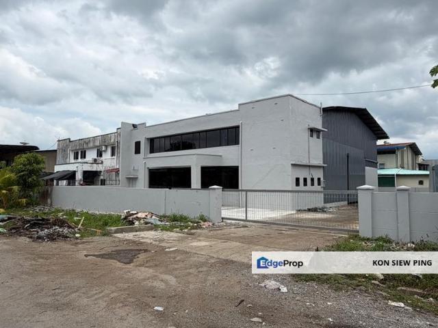Double Storey Semi Detached Warehouse at Demak Laut