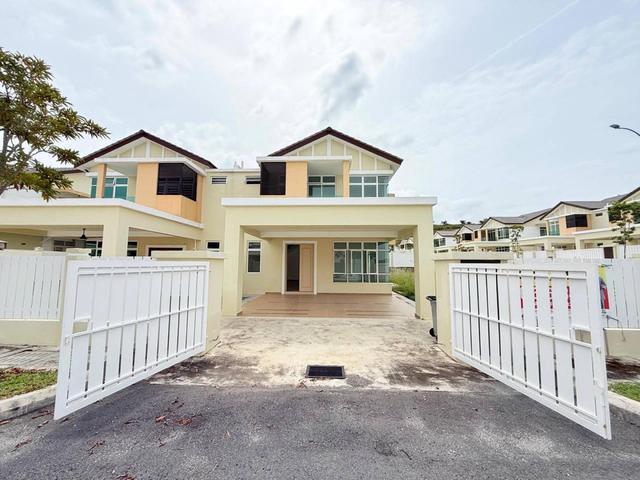 Double Storey SEMI DETACHED Taman Bukit Senawang Perdana Seremban