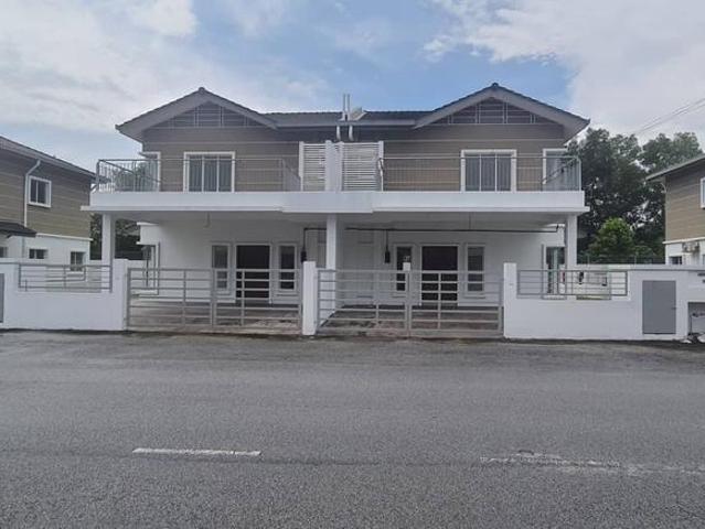 Double Storey SemiD Taman Desiran Bayu Puchong for SALEW