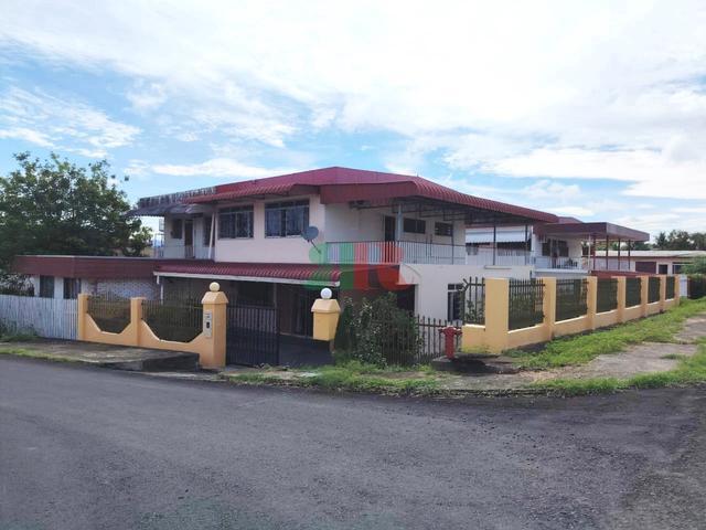 Double Storey SemiDetached House Taman Pick Yard Jalan Mawar Tawau