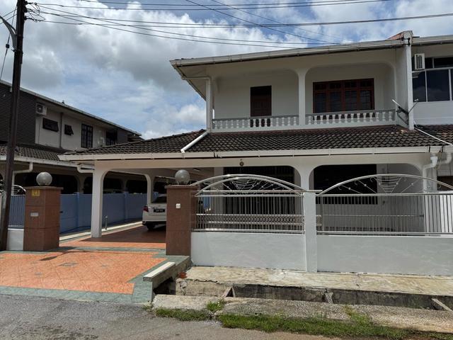 Double Storey SemiDetached House For RentSunny Hill 3rd Mile