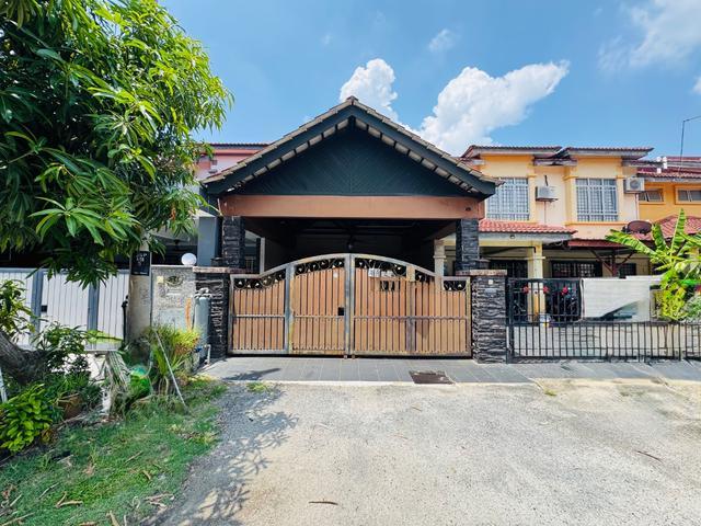 Double Storey Seri Pristana Saujana Utama Sungai Buloh