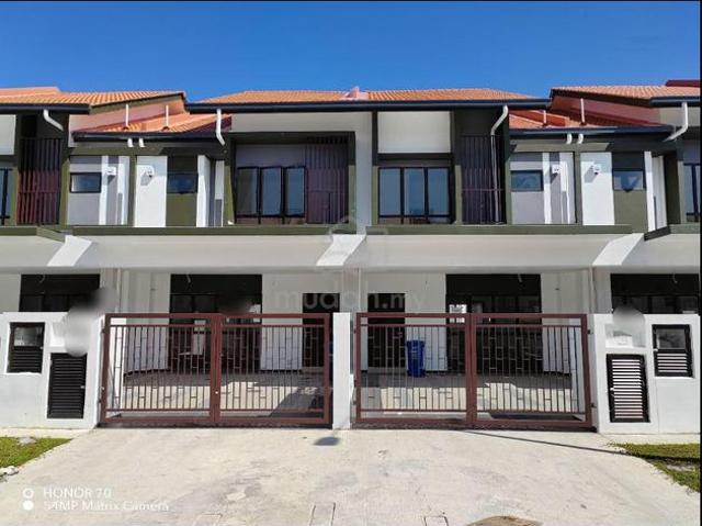 Double Storey Setia Utama 3 Basic Condition 4Bedroom GatedGuarded