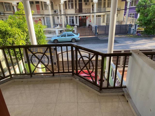 Double Storey Taman Merak Bukit Katil