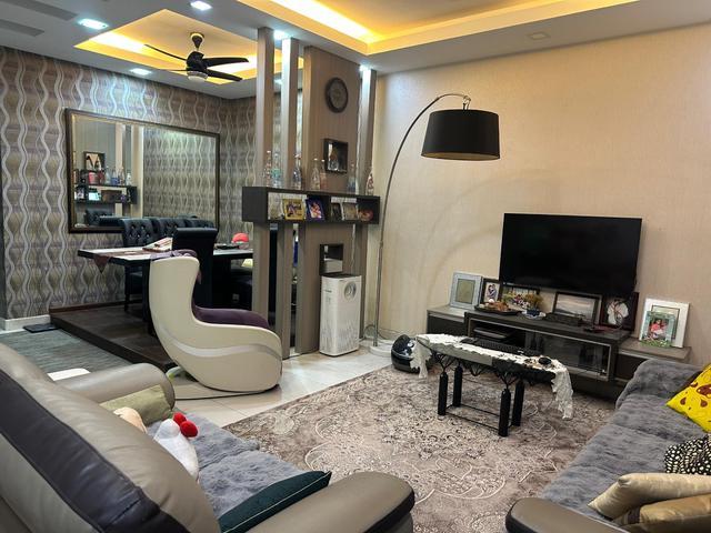 Double Storey Taman Dato Demang Bandar Putra Permai Seri Kembangan