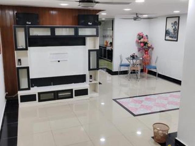 Double storey Taman daya kepong 5 room fully renovated
