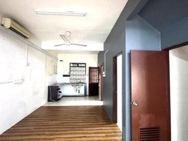 Double Storey Taman Desa Tebrau Gaya Mount Austin Pelangi Indah