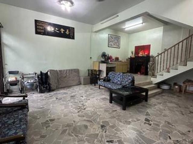Double Storey Taman Jaya Skudai 4Bed 3Bath Partial Furnished