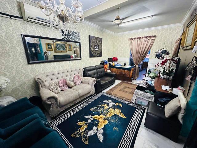 Double Storey Taman Puchong Perdana 3 minit jalan kaki Ke LRT