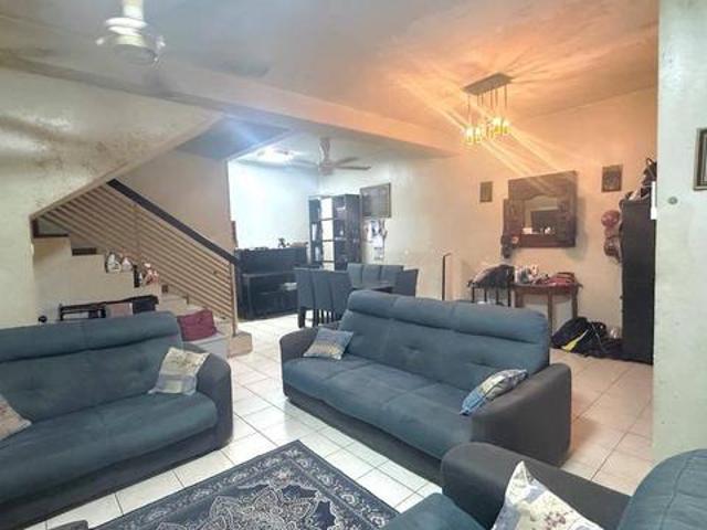 Double Storey Taman Puncak Jalil PUJ 4 Seri Kembangan RENOVATED
