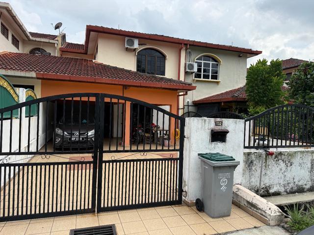 Double Storey Taman Pinggiran Golf Paroi Seremban