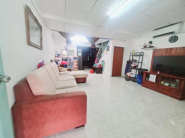 DOUBLE STOREY TAMAN PLENTONG BARU 732sqft Renovated