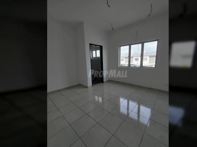 Double Storey Taman Semarak Warisan Sepang Gated Guarded