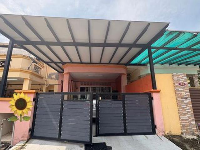 Double Storey Taman Springhill Lukut Port Dickson