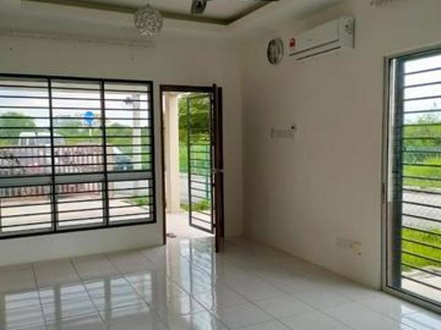 Double Storey TerraceTaman Desiran BayuPuchongSelangor