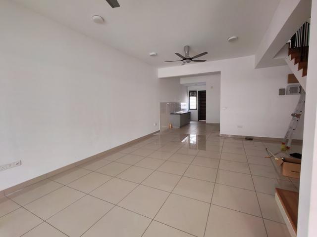 Double Storey Terrace 20 x 70 Persada Bandar Bukit Raja Klang rent