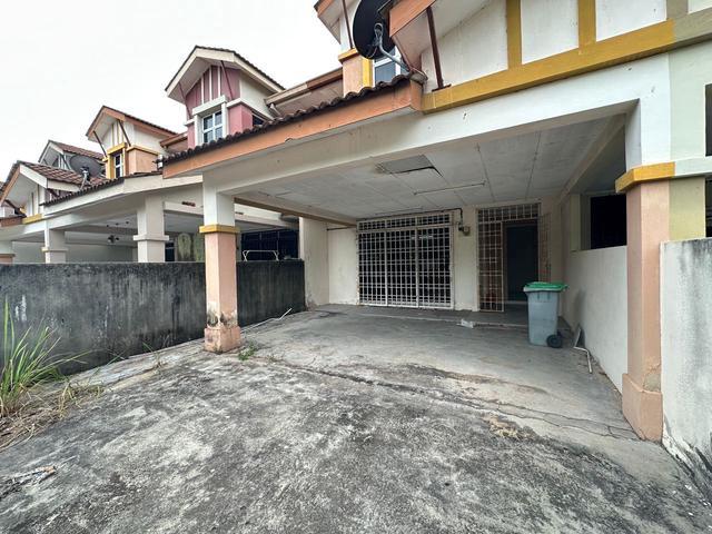 Double Storey Terrace 4BR Open Facing Laguna Merbok Sungai Petani