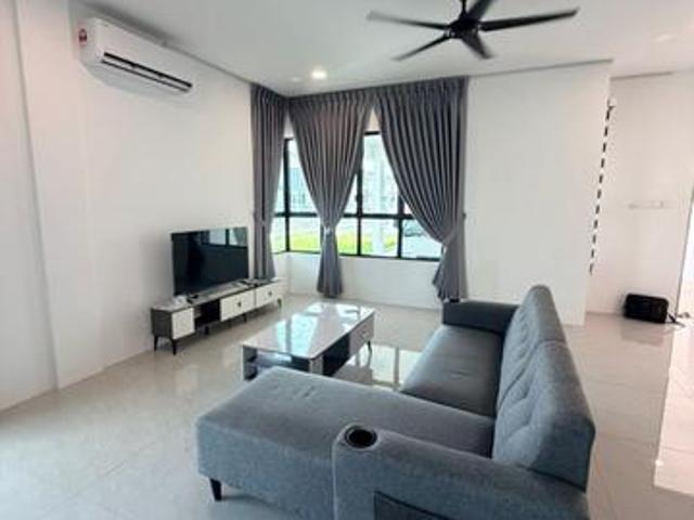 Double Storey Terrace Corner at Tabuan Tranquility