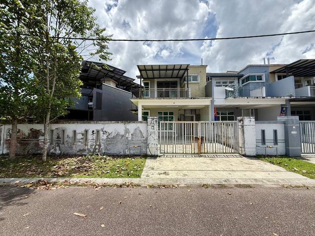 Double storey terrace corner lot