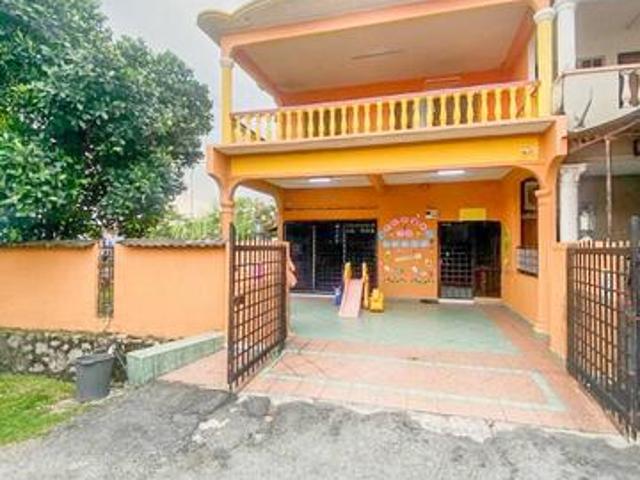 Double Storey Terrace Corner Lot Taman Melur Ampang