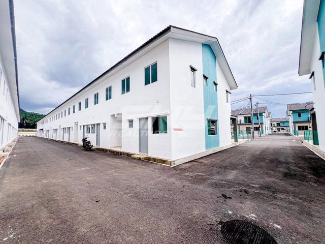 Double Storey Terrace Arowana Scientex