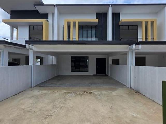 Double Storey Terrace at 9th mile Kota Padawan