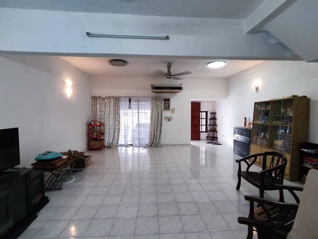Double Storey Terrace at Island Glades