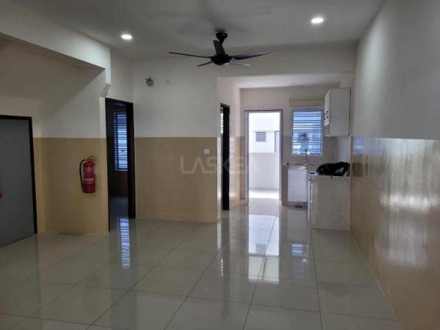 Double Storey Terrace at Lbs Alam Perdana For Rent