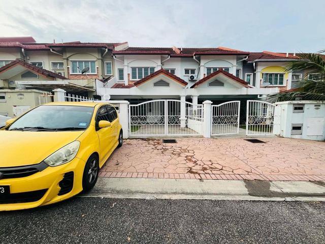 Double Storey Terrace At Putramas Seksyen 7 Shah Alam
