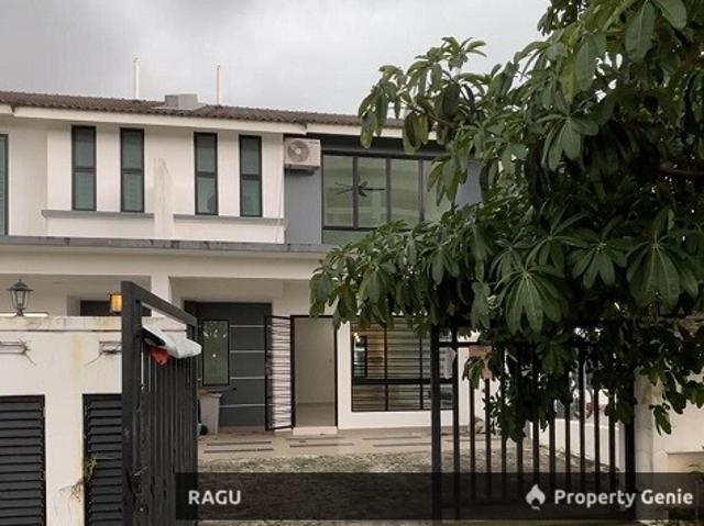 Double Storey Terrace Austin Duta