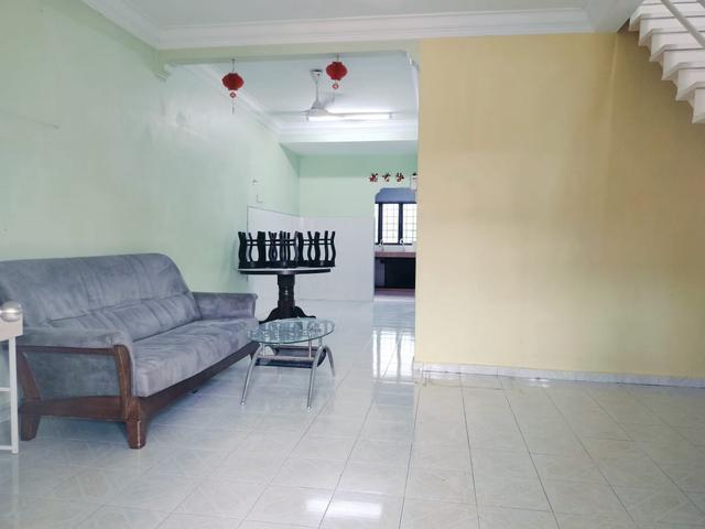 Double Storey Terrace Batu Berendam Taman