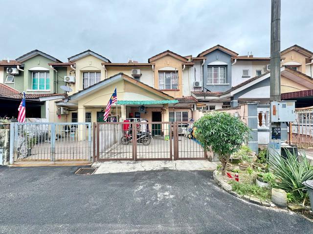 Double Storey Terrace Bandar Bukit Mahkota Seksyen 2 Bangi